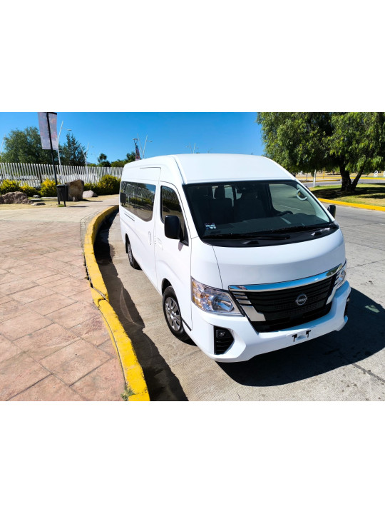 RENTA DE VAN PARA 14 VIAJEROS